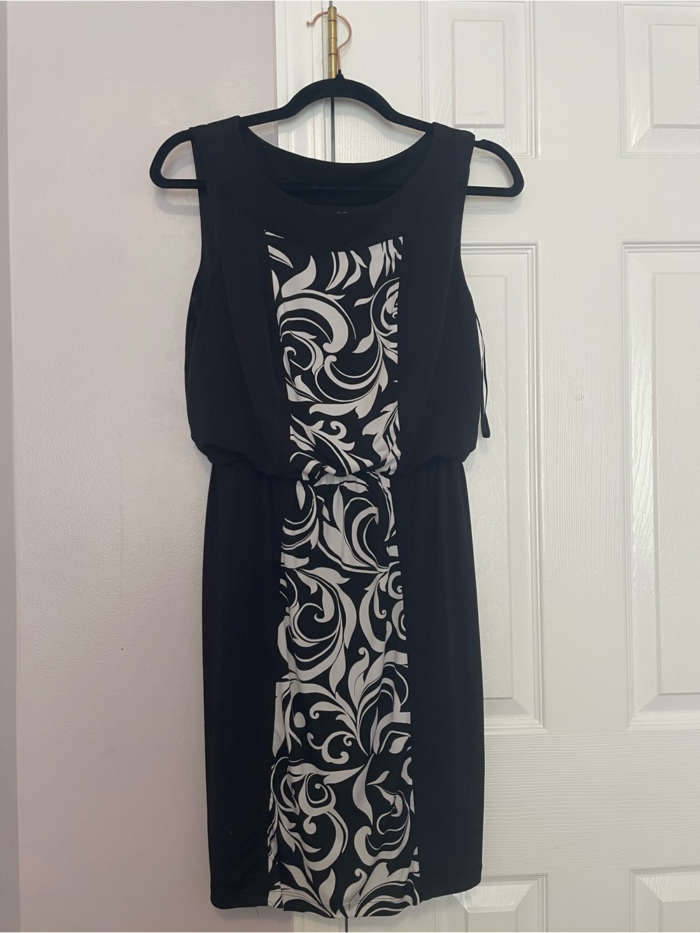 Enfocus Sudio Black & White Printed Paneled Sleeveless Dress